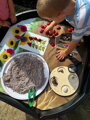 POD ZEMOU- podložka do Tuff Tray MINI