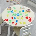 Priesvitné veľké písmená 