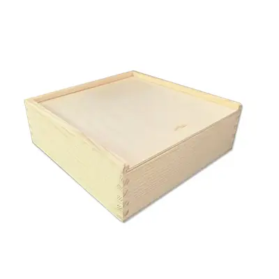 Drevená krabička 10,5x 10,5 cm