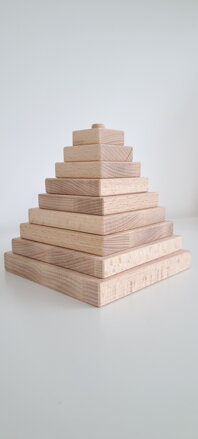 Skladacia pyramída z masívneho bukového dreva