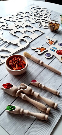 Vianočná guľa so stromčekom - sensory play