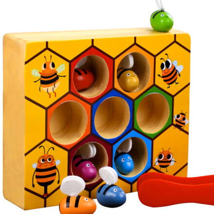 Drevená hra včeličky