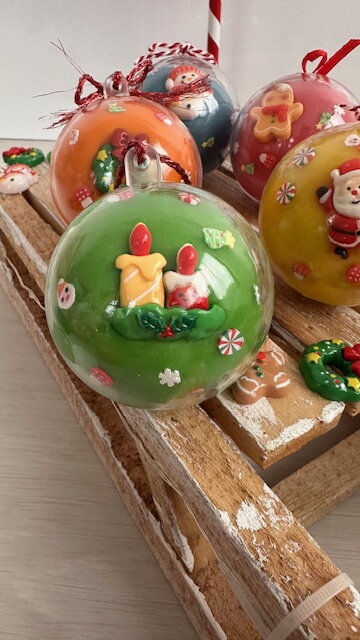 Rajolína- plastelína na zavesenie so sviecou